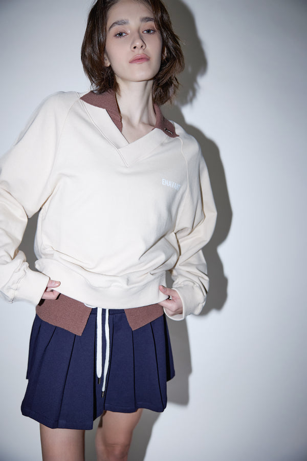 Enavant DYLAN V-NECK SWEATSHIRT in the color Coconut Beige