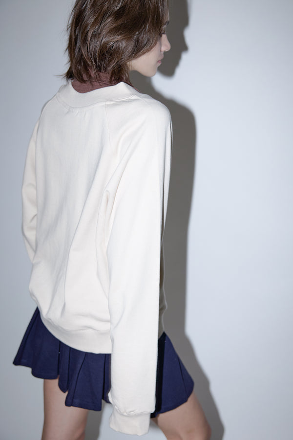 Enavant DYLAN V-NECK SWEATSHIRT in the color Coconut Beige