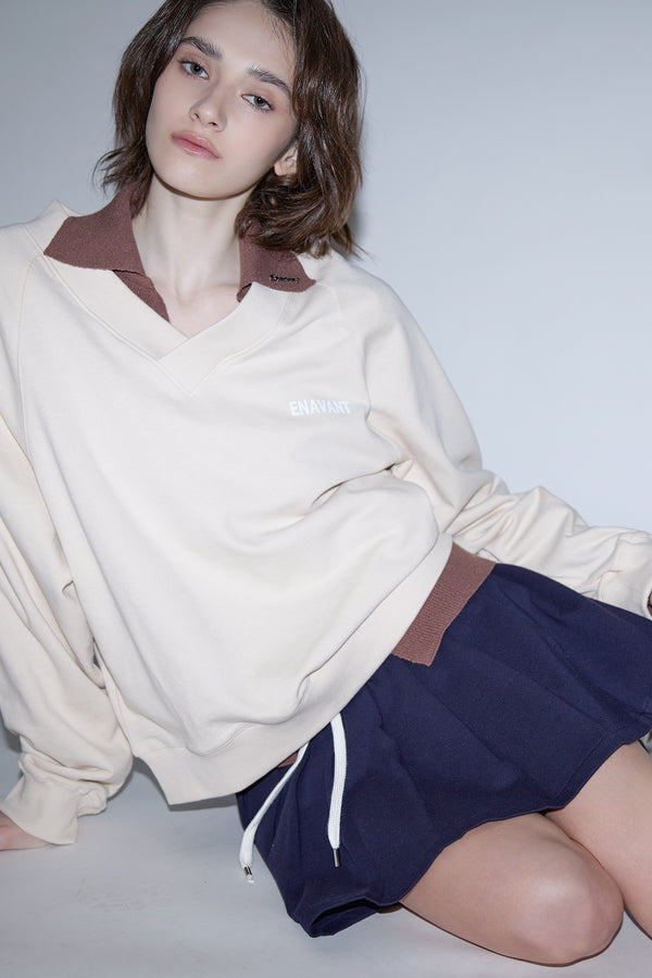 Enavant DYLAN V-NECK SWEATSHIRT in the color Coconut Beige