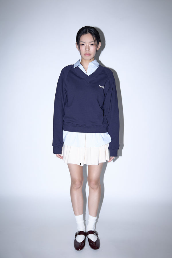Enavant DYLAN V-NECK SWEATSHIRT in the color Navy