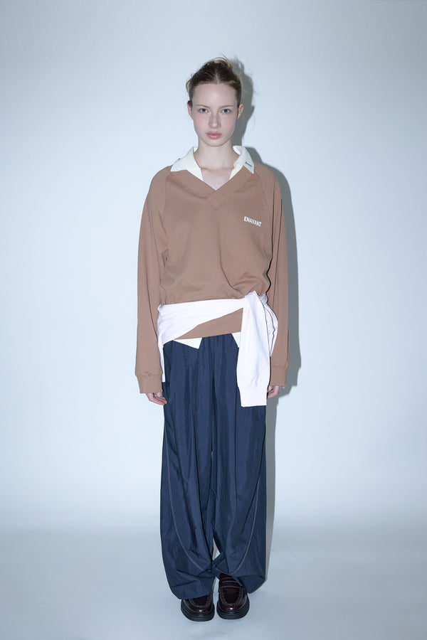 Enavant DYLAN V-NECK SWEATSHIRT in the color Tan