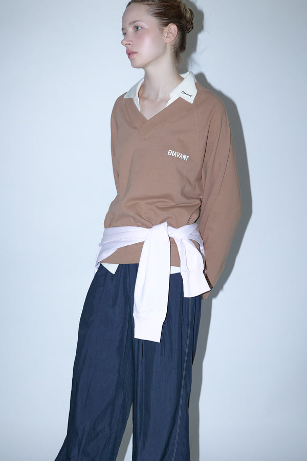Enavant DYLAN V-NECK SWEATSHIRT in the color Tan