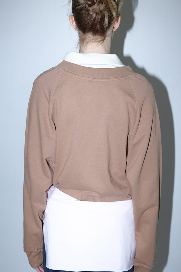 Enavant DYLAN V-NECK SWEATSHIRT in the color Tan
