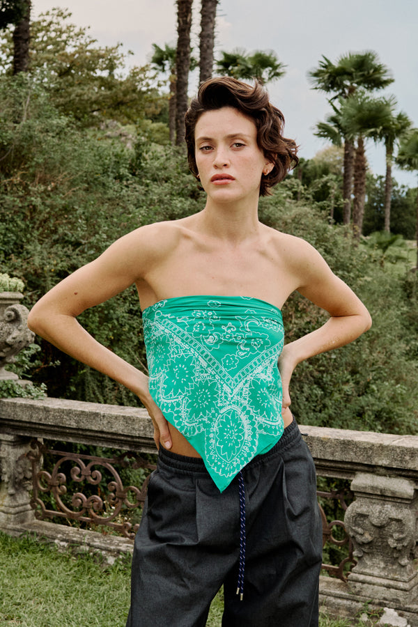 Enavant Graphic lace scarf in the color Green