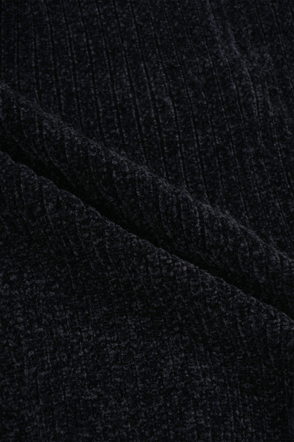 Enavant EMBROIDERED KNIT SHORT in the color Navy