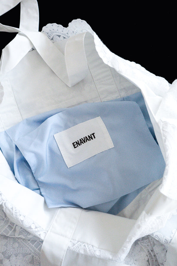 Enavant Lace-patched shoulder bag in the color White