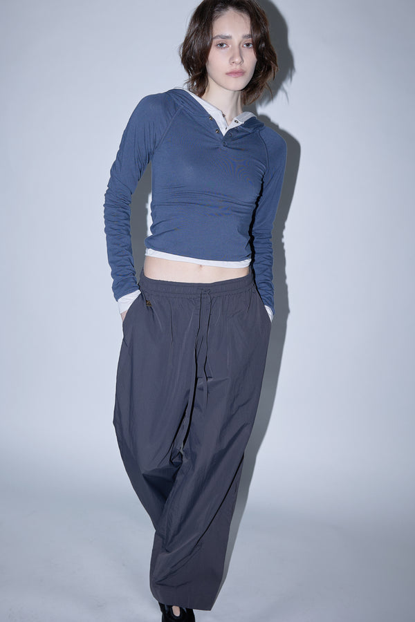 Enavant MURPHY WIDE LEG PANT in the color Dark Gray