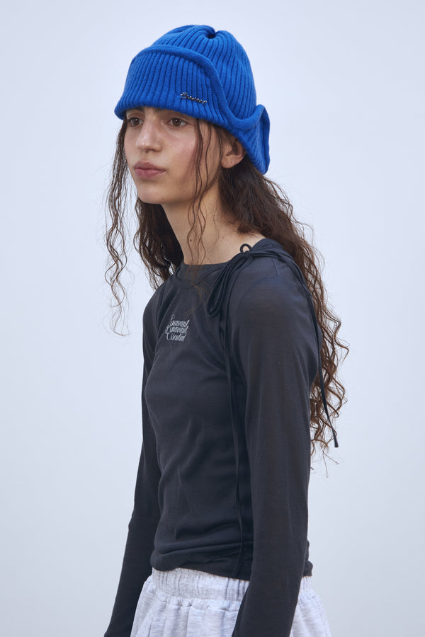 Enavant MERINO WOOL EARFLAP KNIT BEANIE in the color Blue