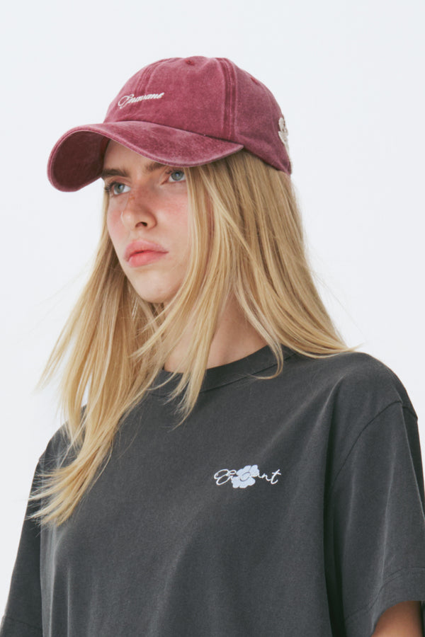 Enavant Motif cotton classic cap in the color Washed Red