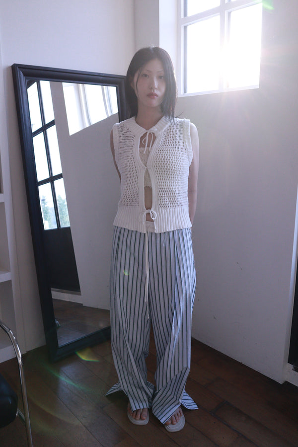 Enavant Knit button-up vest in the color Cream