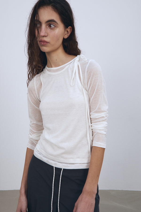 Enavant SLIM LONG-SLEEVE TOP in the color Ivory