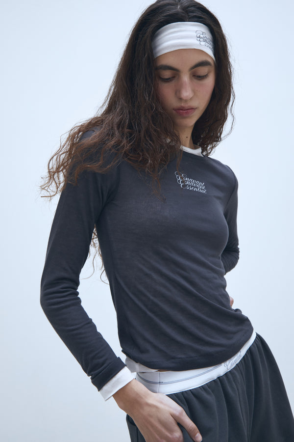 Enavant SLIM LONG-SLEEVE TOP in the color Charcoal