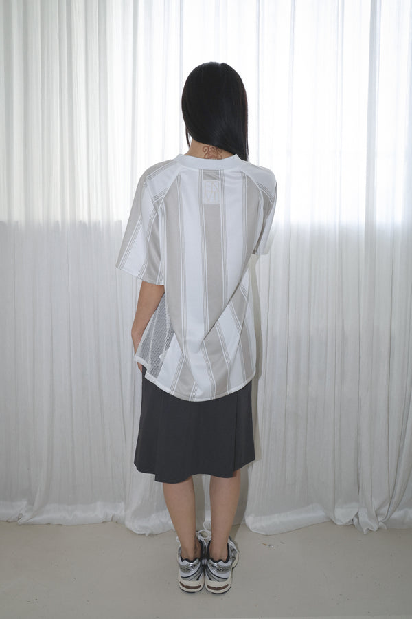 Enavant Track top in the color Silver Striped
