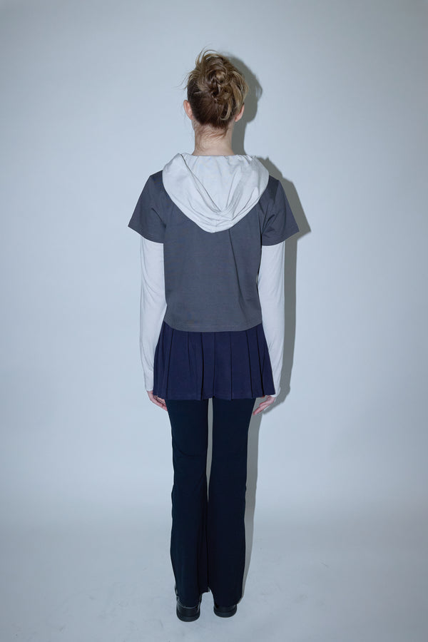 Enavant BUTTONED HOODIE TOP in the color Beige Gray