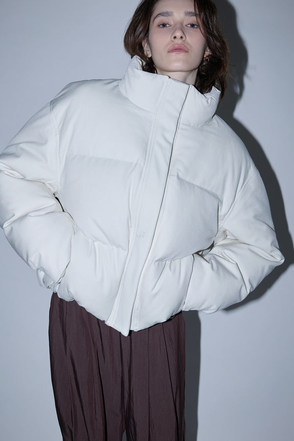 Enavant DOWN PUFFER JACKET in the color Ivory