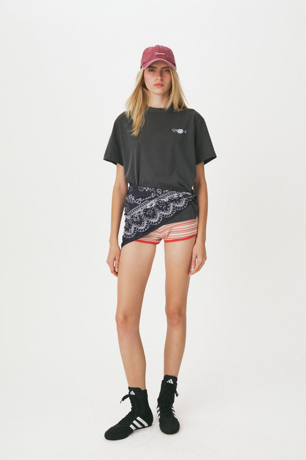 Enavant ENAVANT scarf printed t-shirt in the color Washed Charcoal