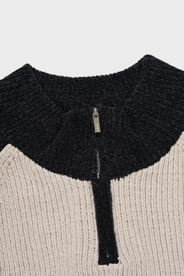 Enavant CROPPED HALF ZIP-UP KNIT TOP in the color Navy Sand