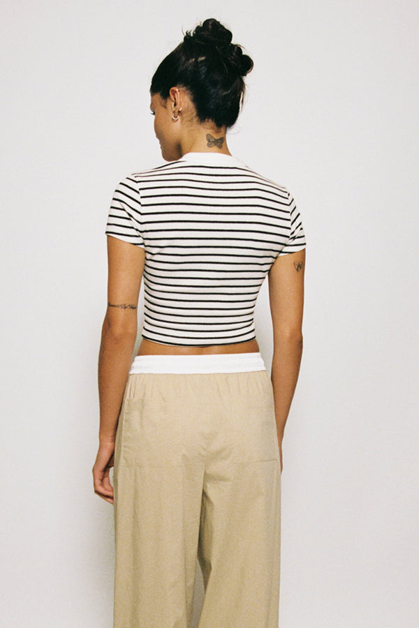 Enavant HAZE CROPPED RIBBED TOP in the color Blk-Strpd Ivory