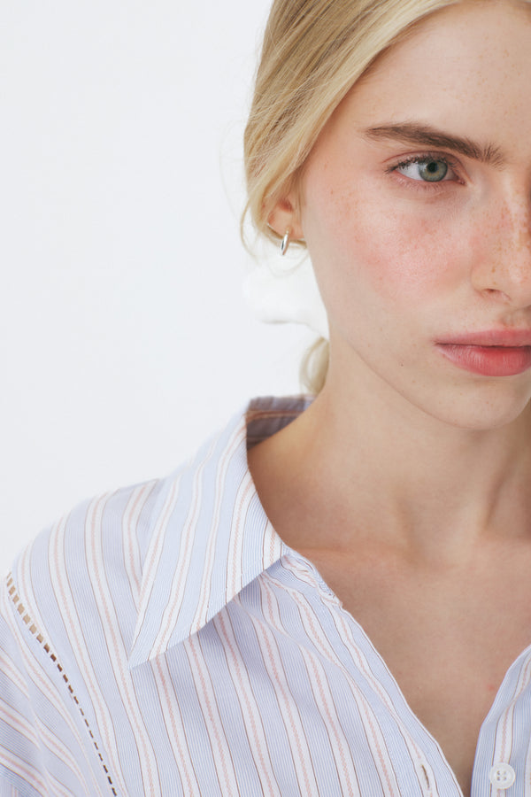 Enavant Lace trim oversized shirt in the color Blue Striped