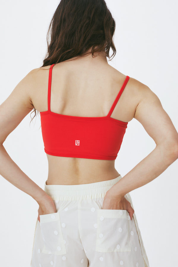 Enavant Lace trim track short in the color Cream