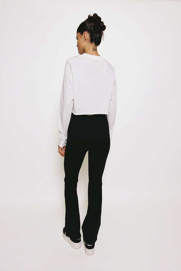 Enavant LEILA FLARE PANT in the color Black