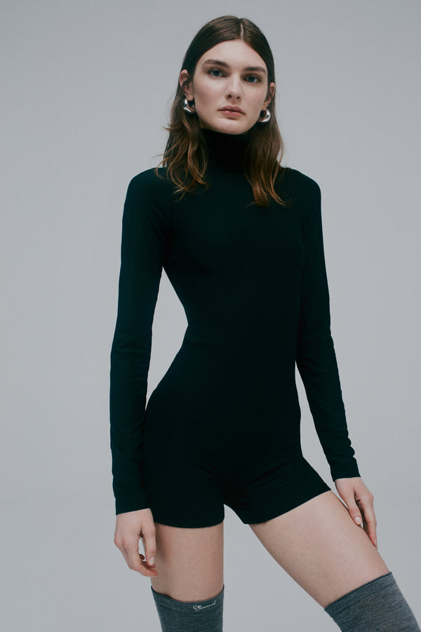 Enavant LONG SLEEVE HIGH-NECK BODYSUIT in the color Black