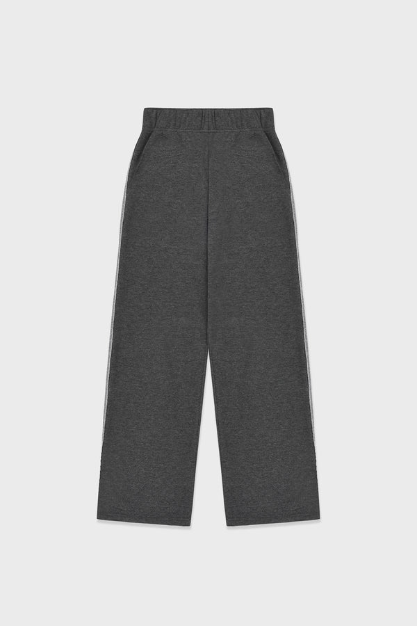 Enavant SIDE TRIM SEMI-WIDE PANT in the color Charcoal