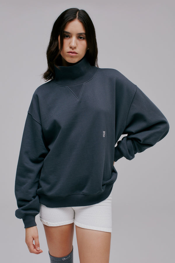 Enavant OVERSIZED HIGH-NECK SWEATSHIRT in the color Charcoal Navy