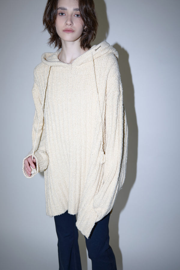 Enavant OVERSIZED KNIT HOODIE in the color Beige