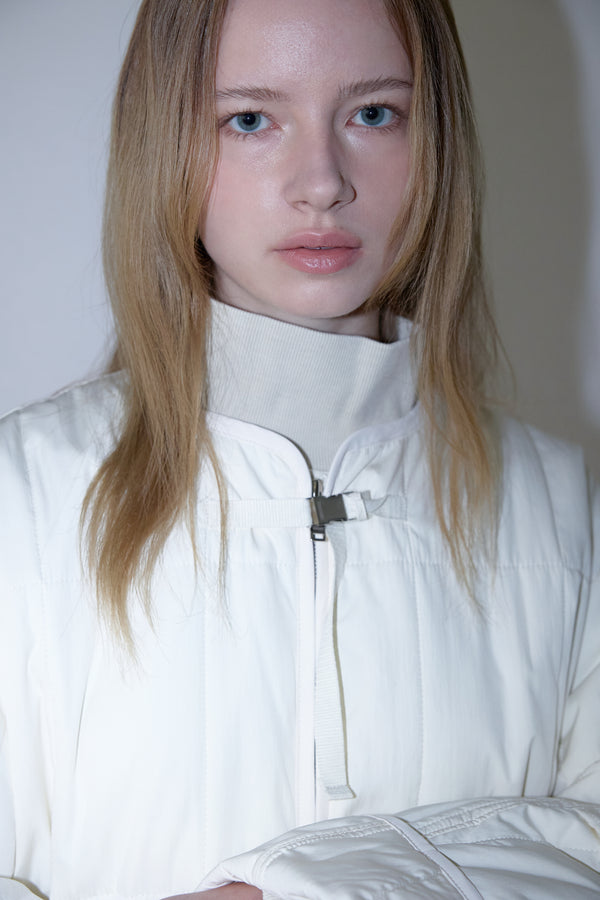 Enavant OVERSIZED LIGHT PADDED JACKET in the color Ivory