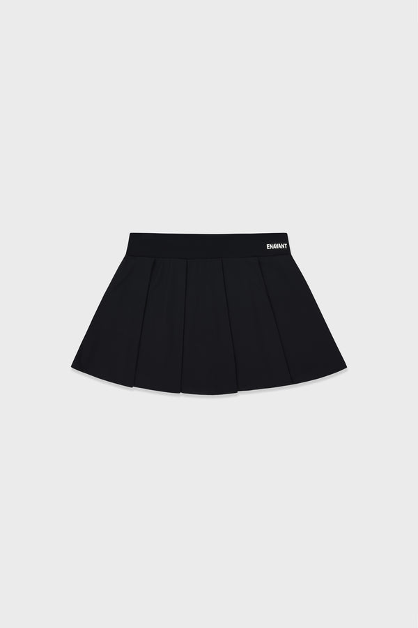 Enavant RITZ PLEATED SKORT in the color Black