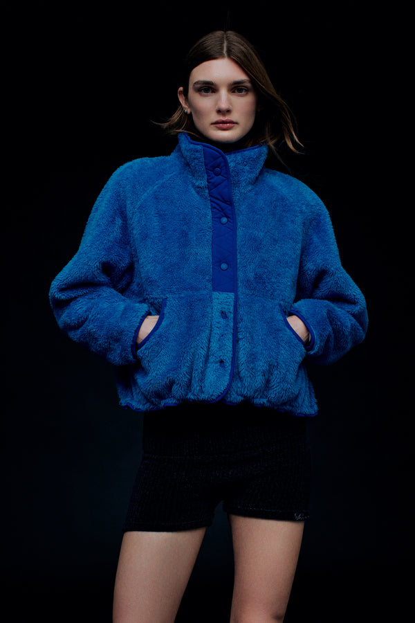 Enavant TEDDY SHERPA JACKET in the color Blue