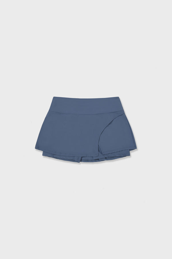 Enavant KAI SKORT in the color Dutch Blue