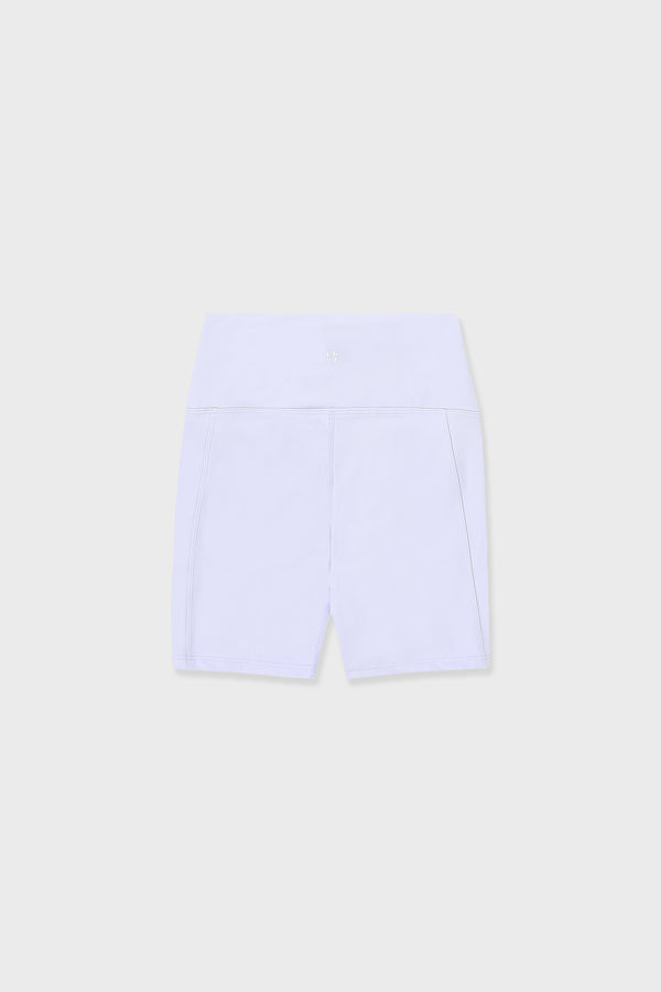 Enavant LANA BIKER SHORT 2.0 in the color Lavender Fog